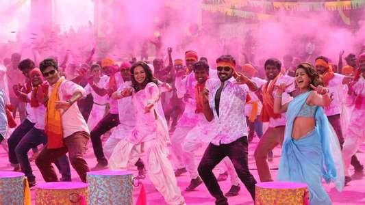 Kalakalappu 2 - Backdrop