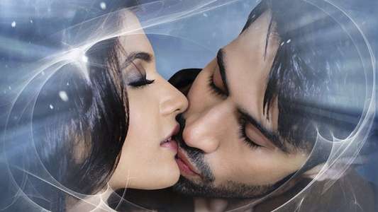 Ek Haseena Thi Ek Deewana Tha - Backdrop