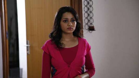 Adhagappattathu Magajanangalay - Backdrop