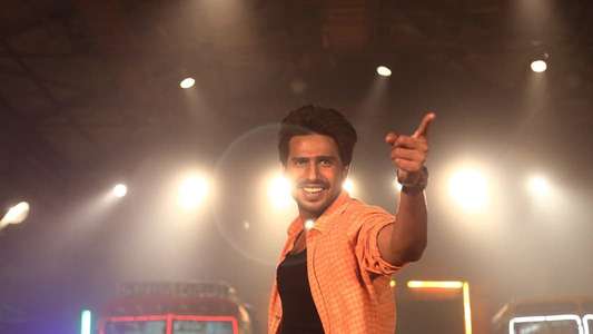 Katha Nayagan - Backdrops