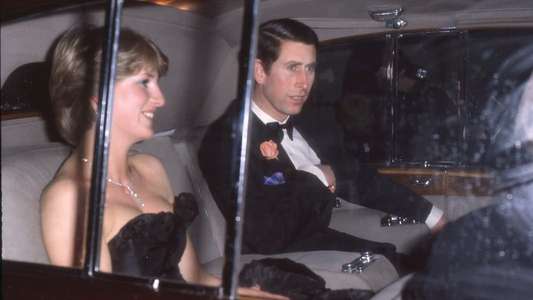 Diana: In Her Own Words - Backdrops