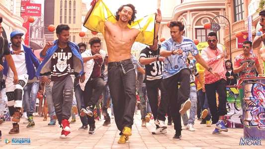 Munna Michael - Backdrops