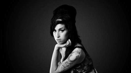 Amy - Backdrop