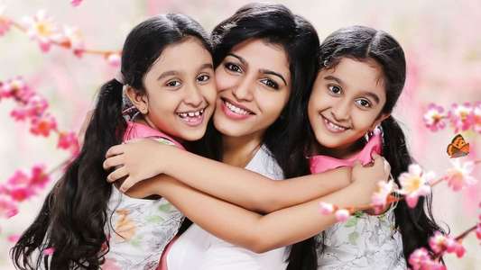Enga Amma Rani - Backdrop