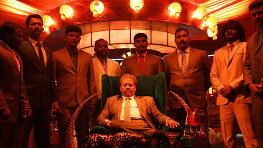 Pa Paandi - Backdrops