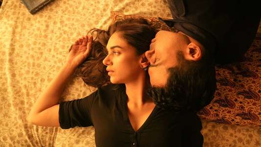Kaatru Veliyidai - Backdrop