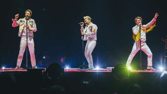 Take That: Wonderland Live from the O2 - Backdrop