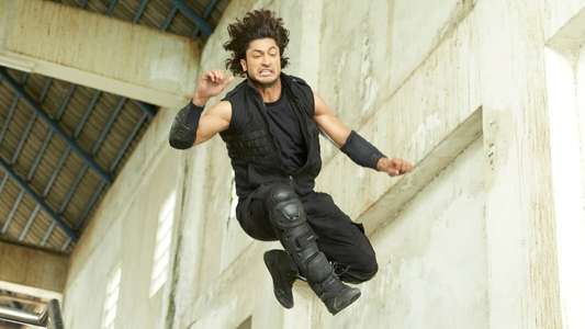Commando 2: The Black Money Trail - Backdrop