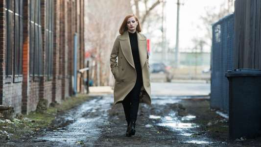 Miss Sloane - Backdrop