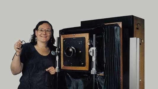 The B-Side: Elsa Dorfman's Portrait Photography - Backdrop