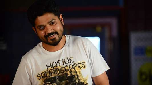 7 Naatkal - Backdrop