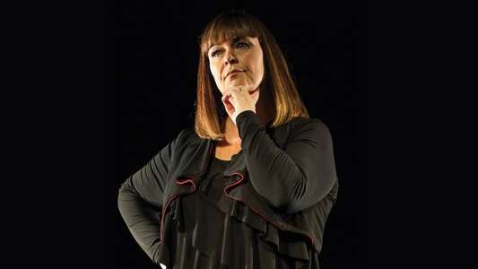Dawn French Live: 30 Million Minutes - Backdrop
