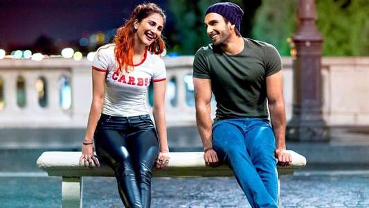 Befikre - Backdrop