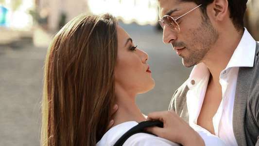 Wajah Tum Ho - Backdrop