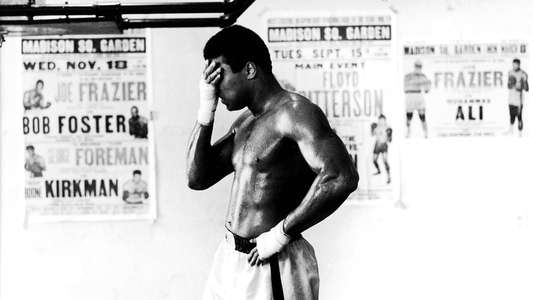 I Am Ali - Backdrop