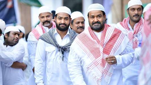 Janatha Garage - Backdrops