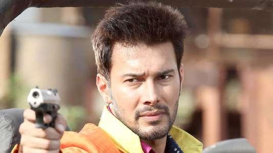 Direct Ishq - Backdrop