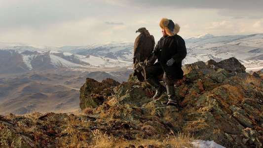 The Eagle Huntress - Backdrop