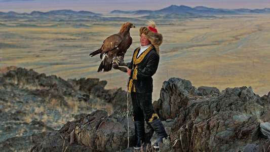 The Eagle Huntress - Backdrop