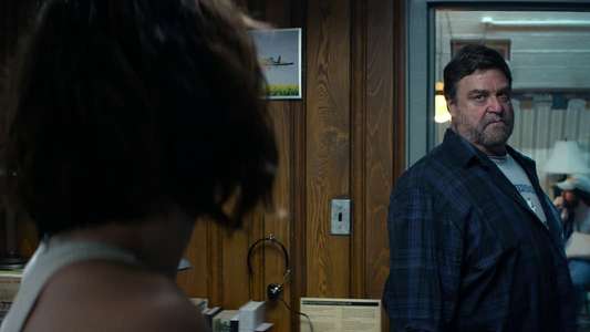 10 Cloverfield Lane - Backdrop