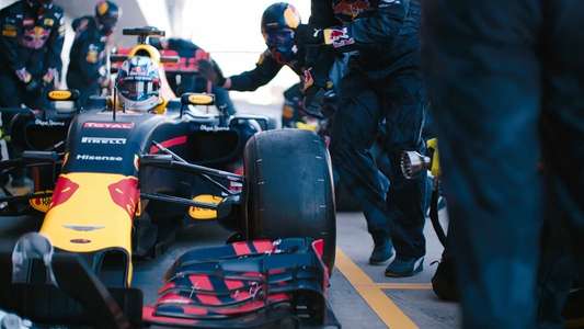 The History of the Pit Stop: Gone in Two Seconds - Backdrop