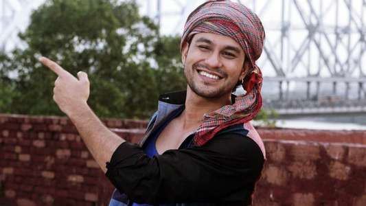Guddu Ki Gun - Backdrop