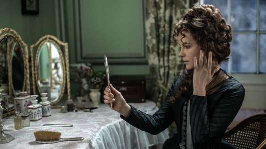 Love & Friendship - Backdrop