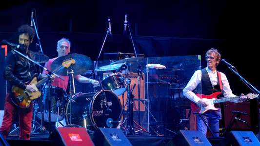 Spinetta y Las Bandas Eternas - Backdrop