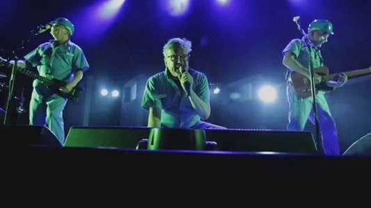 Devo: Hardcore Live! - Backdrop