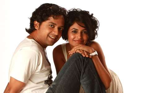 Charlie Kay Chakkar Mein - Backdrop