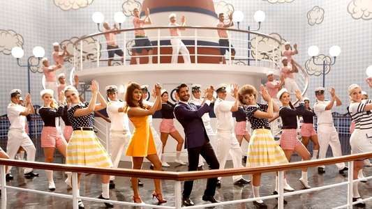 Dil Dhadakne Do - Backdrop