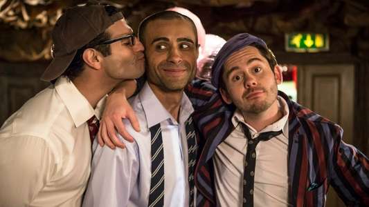Amar Akbar & Tony - Backdrop