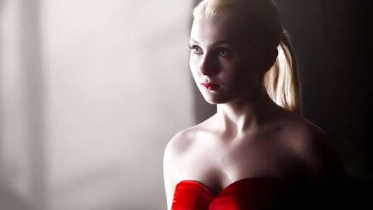 Final Girl - Backdrop
