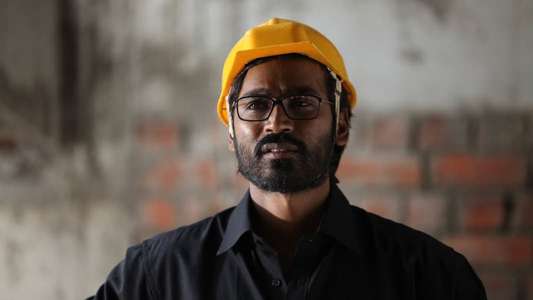 Velaiyilla Pattathari - Backdrops