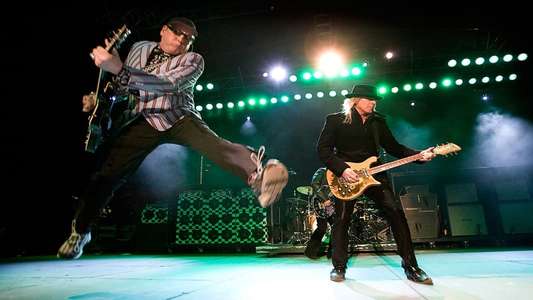 Cheap Trick - Live in Austin - Backdrop