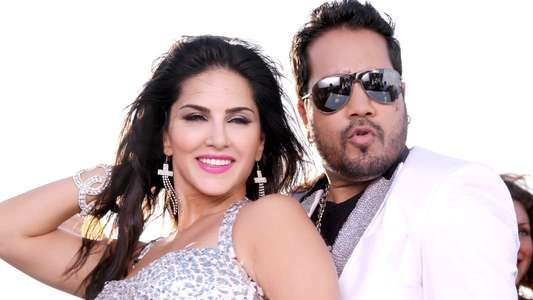 Balwinder Singh Famous Ho Gaya - Backdrop