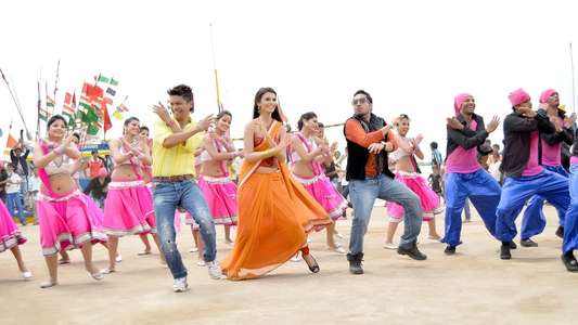 Balwinder Singh Famous Ho Gaya - Backdrop