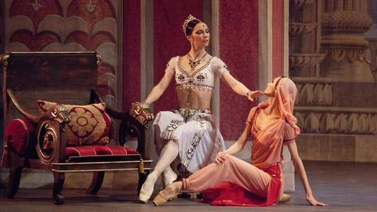 Bolshoi Ballet: La Bayadere - Backdrop