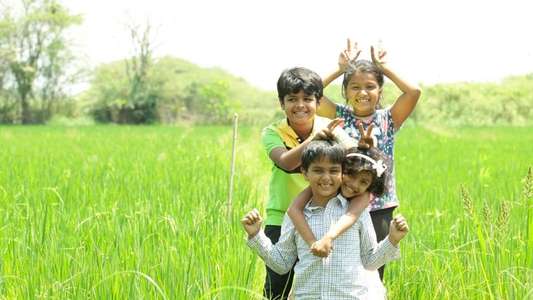 Pasanga 2 - Backdrop