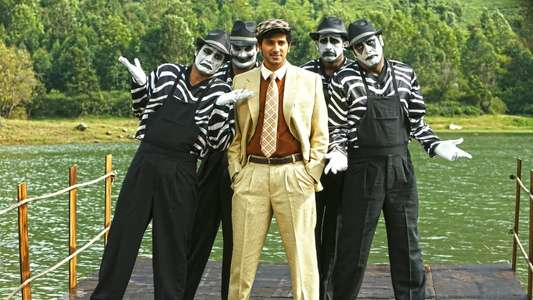 Vaayai Moodi Pesavum - Backdrop