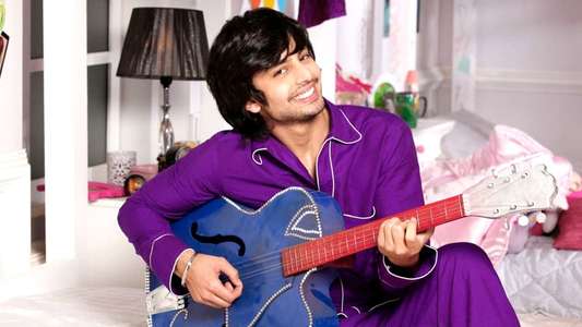 Yaariyan - Backdrops