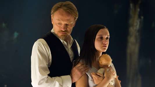 The Quiet Ones - Backdrop