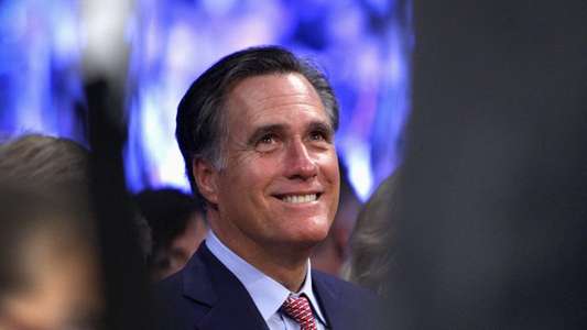 Mitt - Backdrop