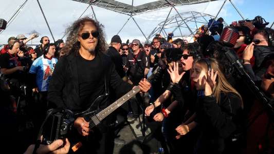 Metallica: Freeze 'Em All Live in Antarctica - Backdrop