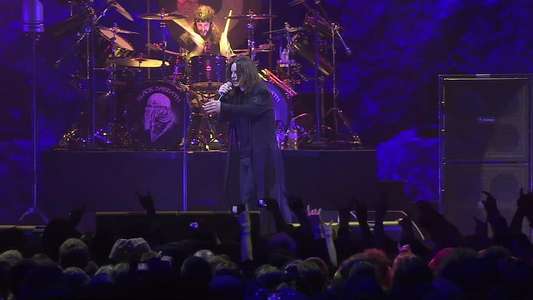 Black Sabbath - Live... Gathered in Their Masses - Backdrop