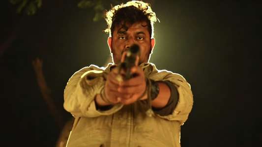 Onaayum Aattukkuttiyum - Backdrops