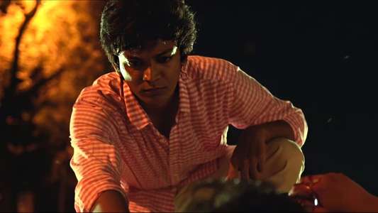 Onaayum Aattukkuttiyum - Backdrops