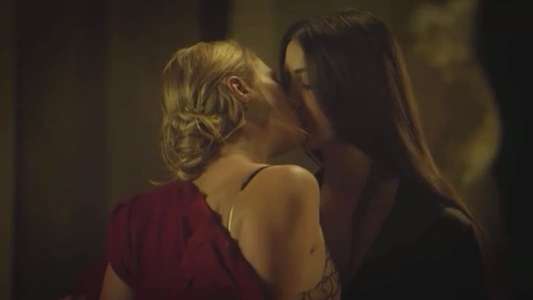 Breaking the Girls - Backdrop