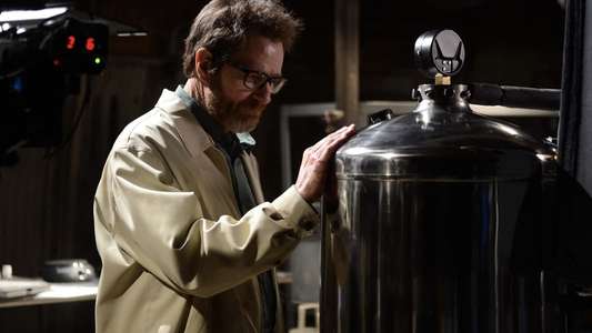 No Half Measures: Creating the Final Season of Breaking Bad - Backdrop
