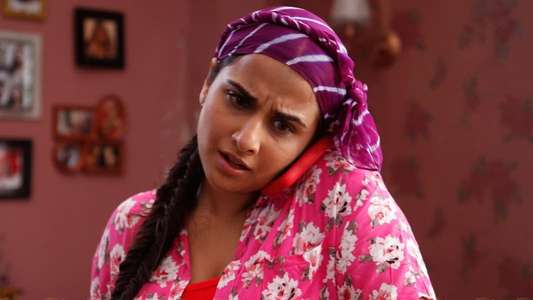 Ghanchakkar - Backdrop